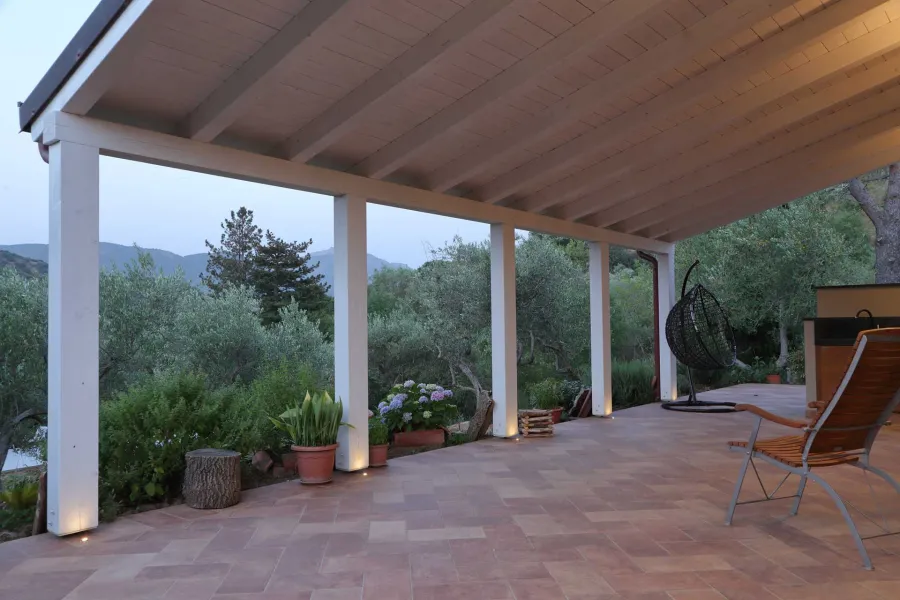 Ristrutturazione Villetta - Veranda in legno massello