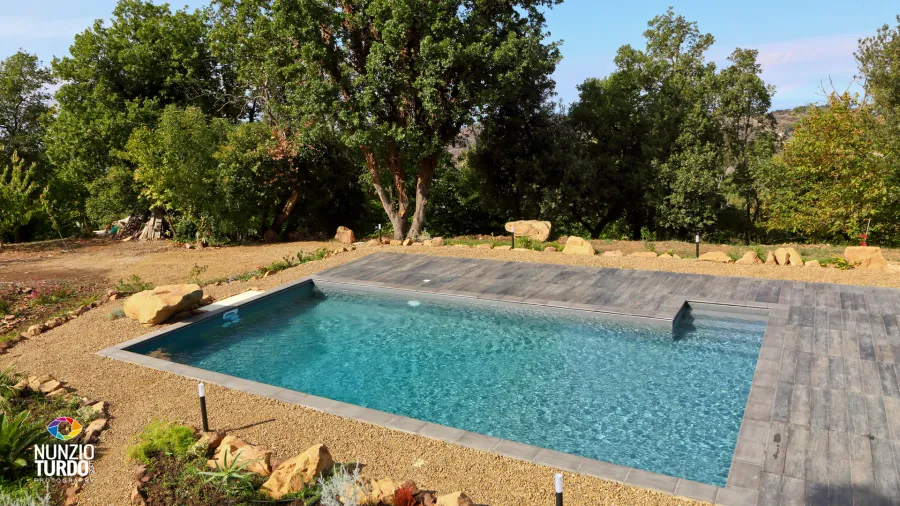 Progettazione e realizzazione dell'area piscina