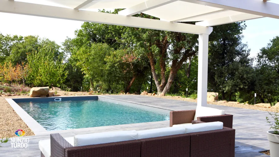 Progettazione e realizzazione dell'area piscina