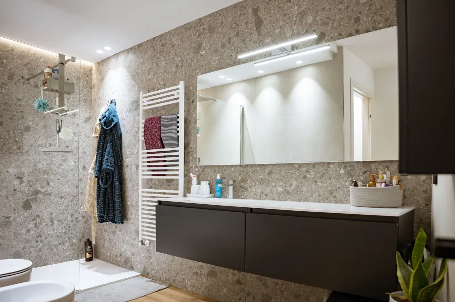 Progetto per la ridistribuzione degli ambienti interni di un immobile sito a Castelbuono (PA) - Bagno