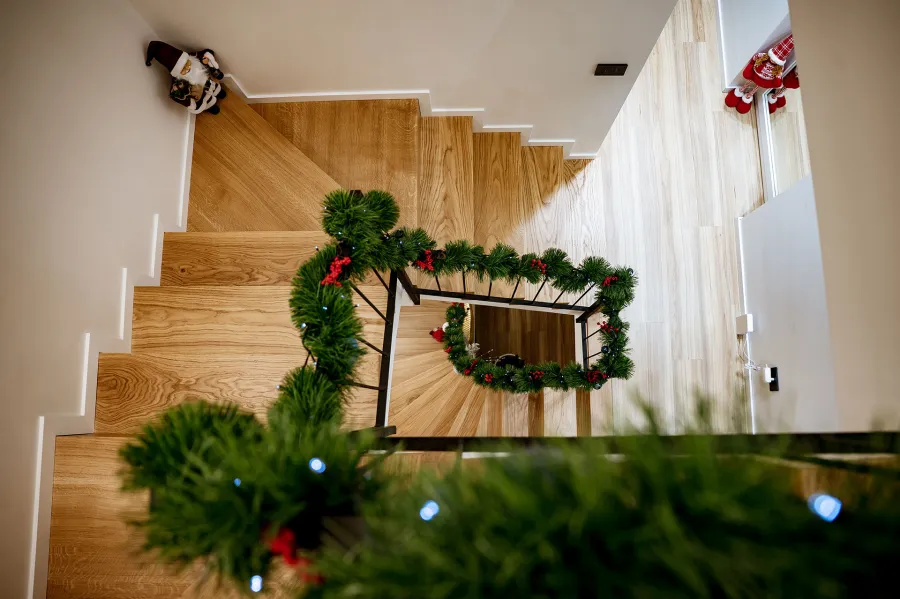 								Progetto per la ridistribuzione degli ambienti interni di un immobile sito a Castelbuono (PA) - Scala interna