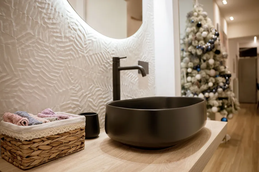 												Progetto per la ridistribuzione degli ambienti interni di un immobile sito a Castelbuono (PA) - Bagno